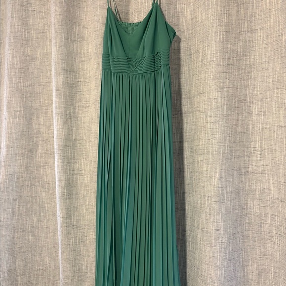 Modcloth Green Pleated Maxi Sundress - Picture 2 of 4